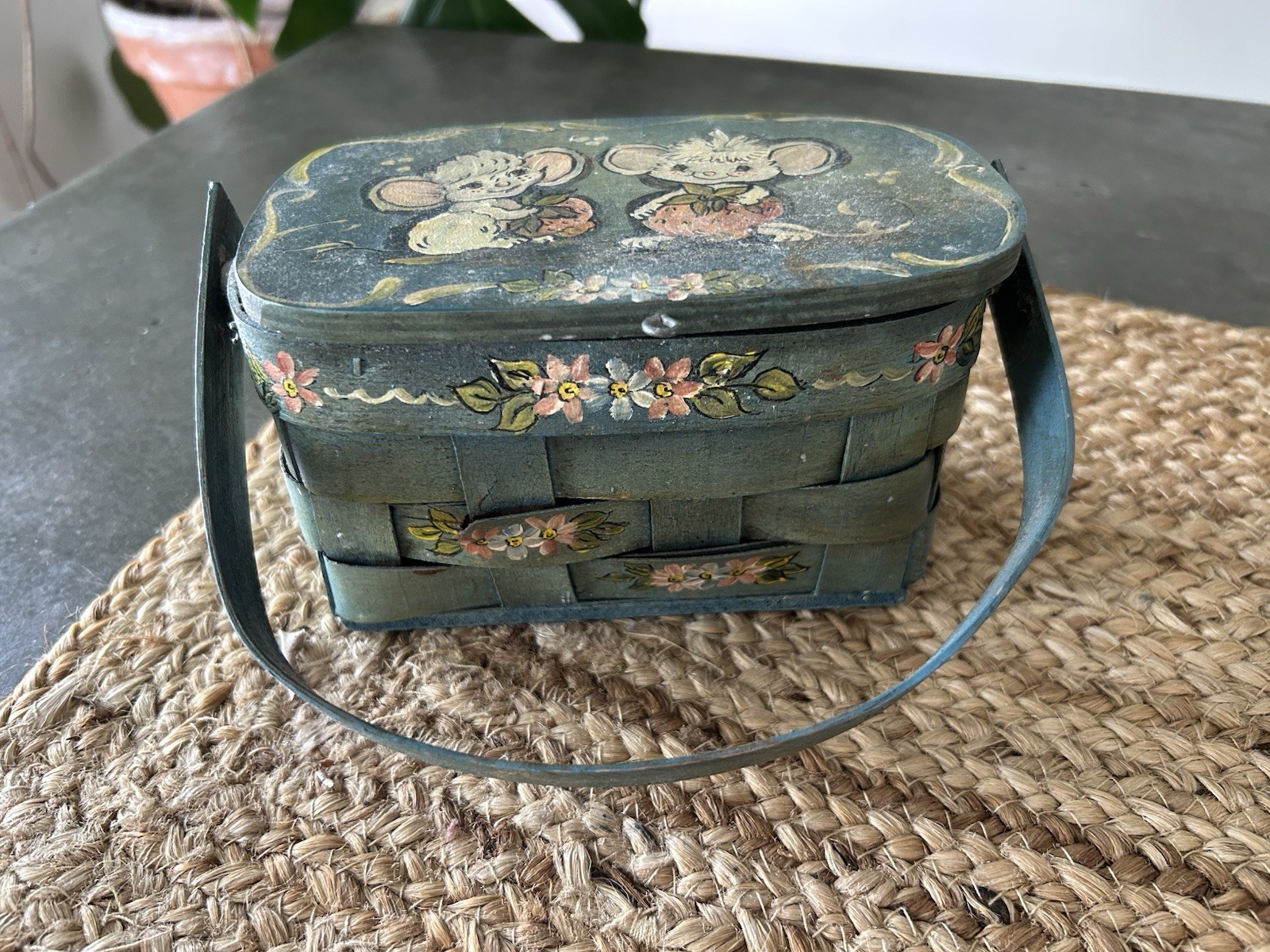 Vintage Mouse Mice Country Wicker Basket Pat Cavanaugh Signed W/Handle