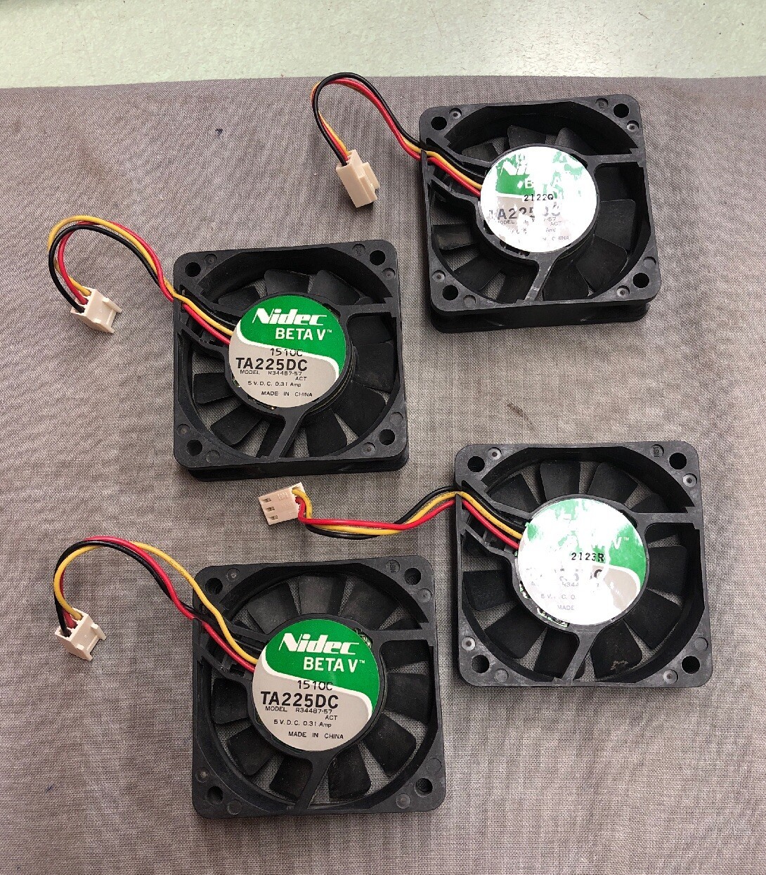 LOT OF 4 Nidec TA225DC R34487-57 5VDC 0.31A 3Pin Cooling Fan