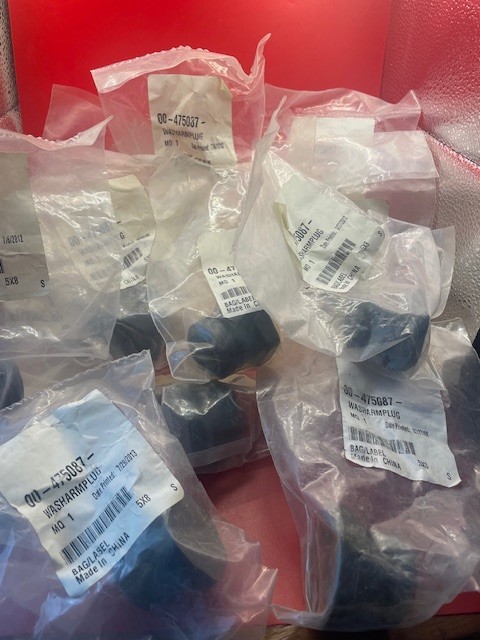 Hobart Dishwasher Wash Arm Plug 00-475087 LOT OF 17