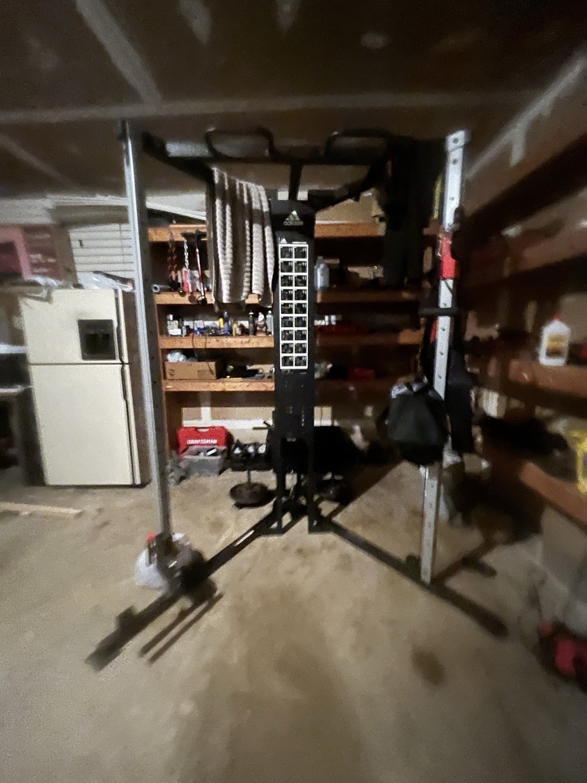 Gym cable and pull up machine comes with attachments DOES NOT COME WITH WEIGHTS