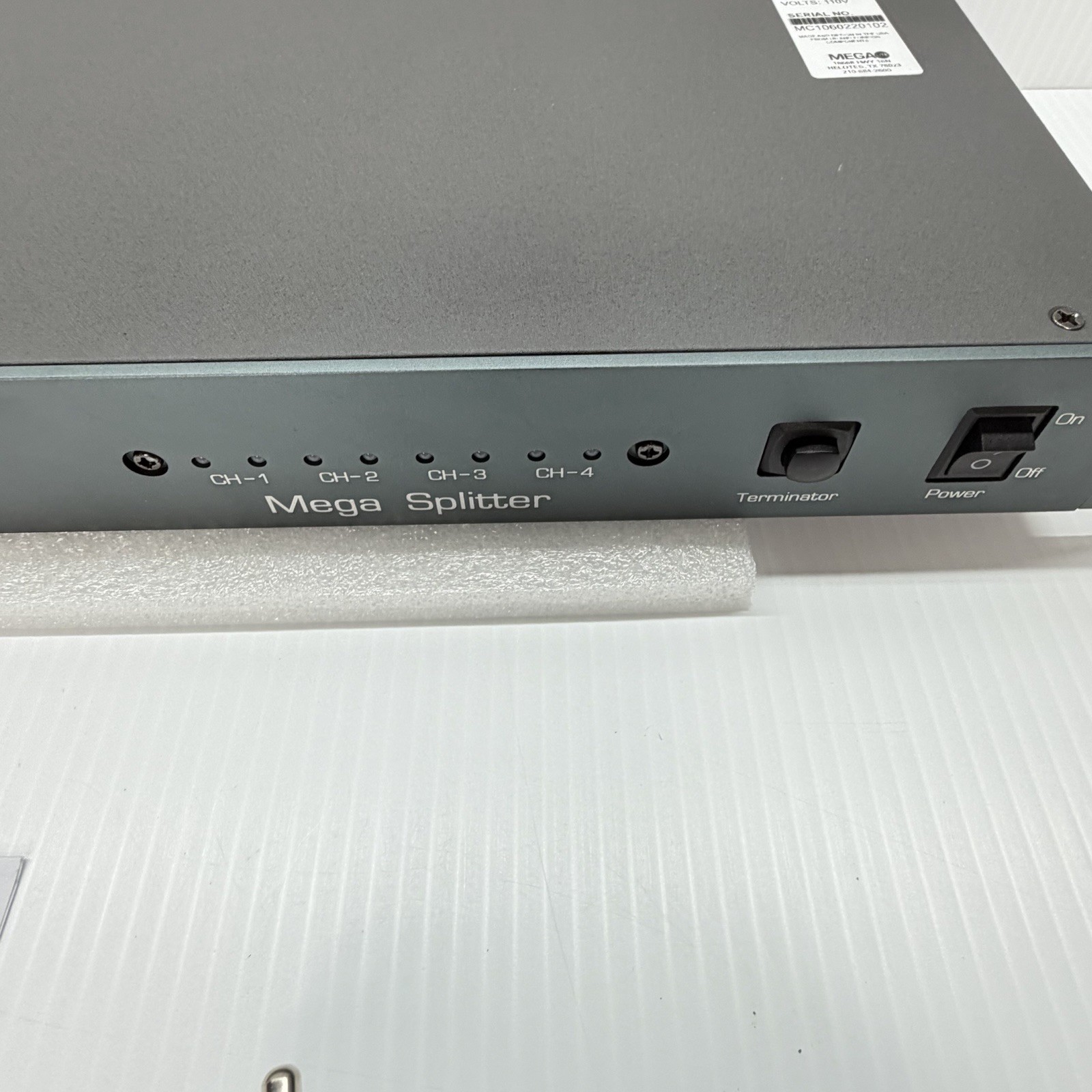 MEGA-LITE MC1060 Mega Splitter DMX Stage Lighting Control