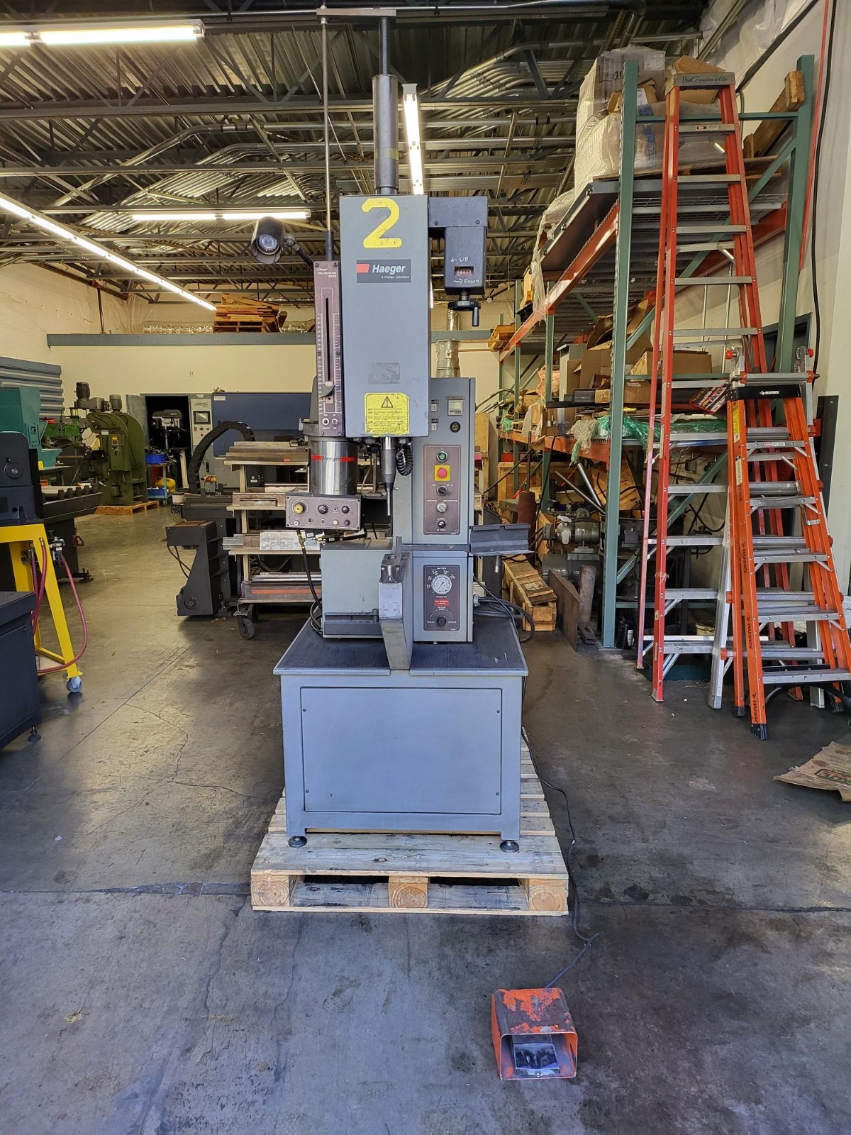 Haeger Hardware Insertion Press 824 W/ Autofeed 8 Ton 24" Throat - Sanson NW