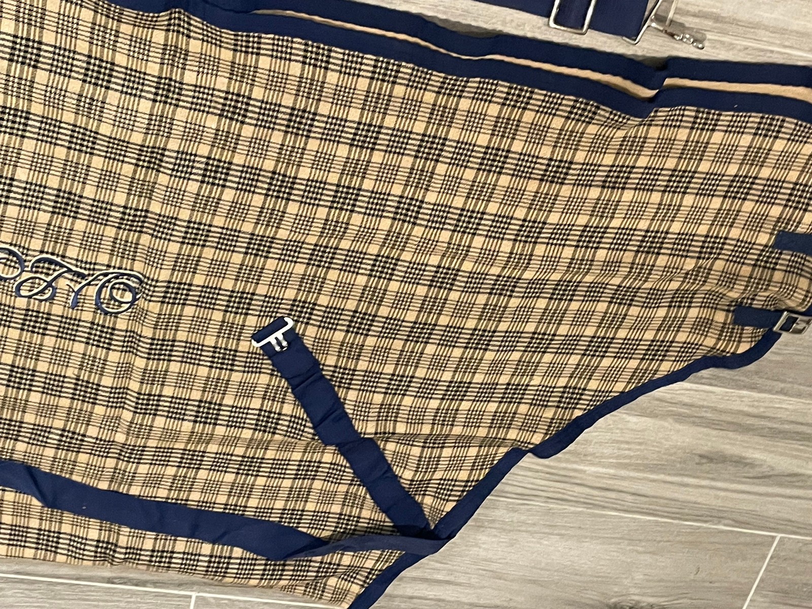 Baker 73" Curvon Plaid Horse Blanket Stable sheet