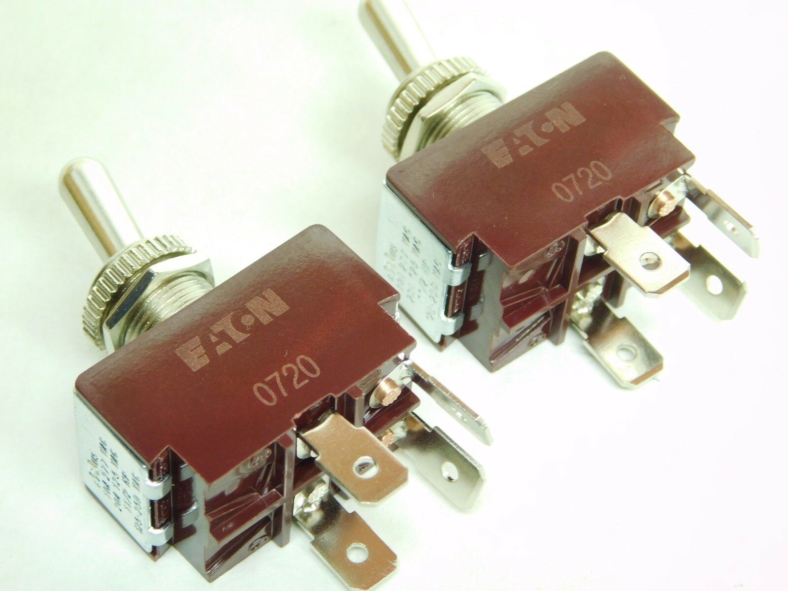 2 PACK Eaton XTD3F1A2 0720 General Purpose Toggle Switch, On-None-Off Action VN