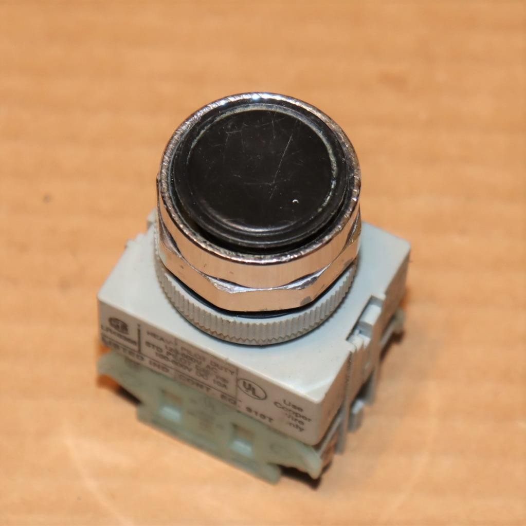 One IDEC ABW Black Illuminated Pushbutton Switch