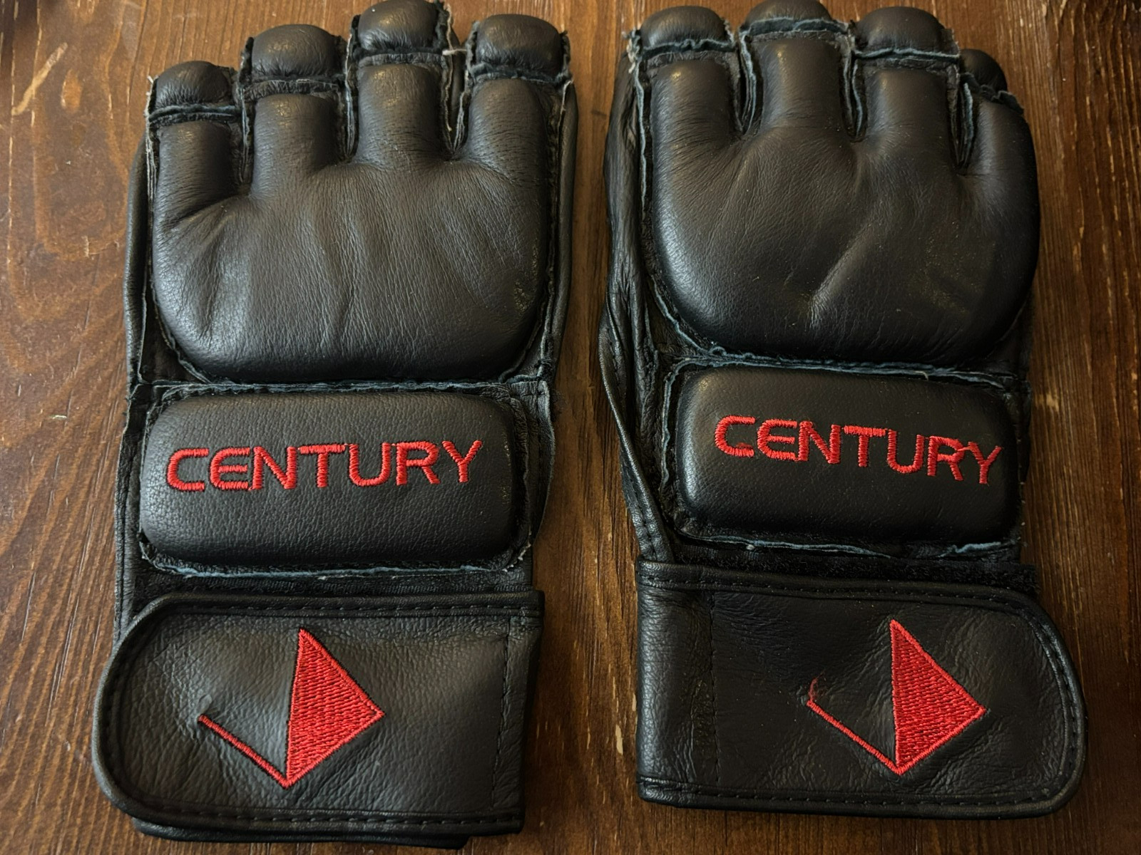 Century Weightlifting MMa Gloves Half finger fingerless liftin gloves size small