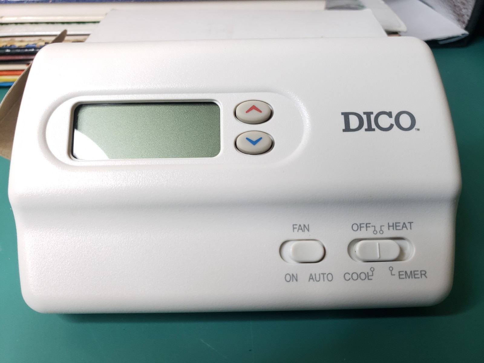 DICO Non Programmable Digital R/O Heat Pump Thermostat 2 Stage Heat 1 Stage Cool