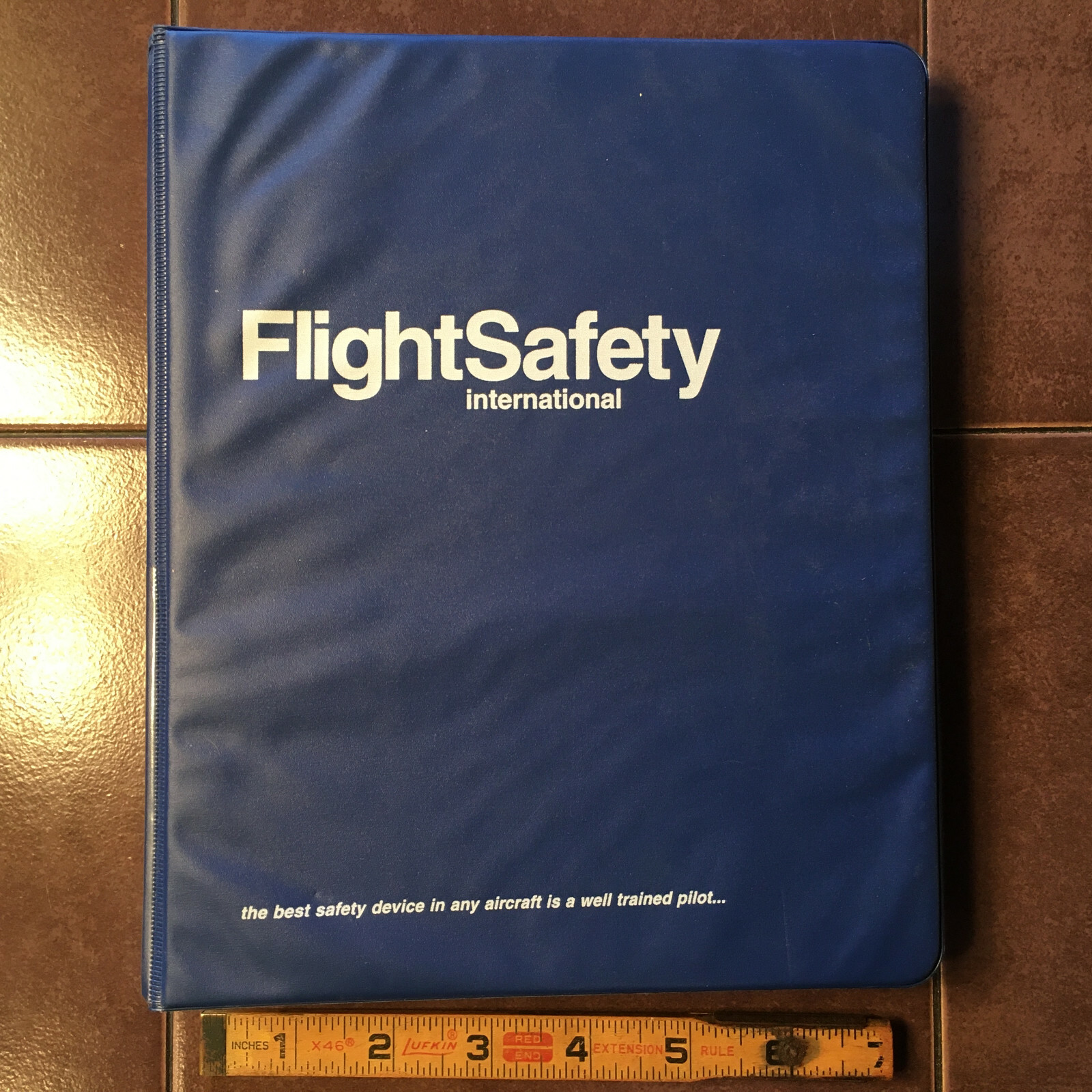 Embraer Legacy EMB-135BJ Airplane Operations Manual, Vol. 1