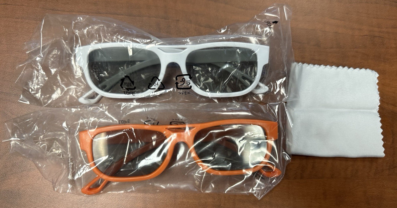 2 BOXES LG 3D Glasses AG F200 Cinema Glasses (4 Pair) Appear To Be New