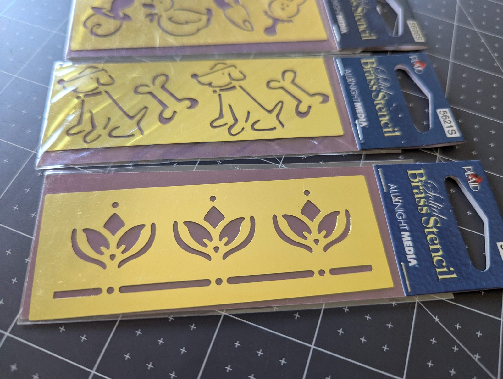 Plaid Embossing Stencils - Borders