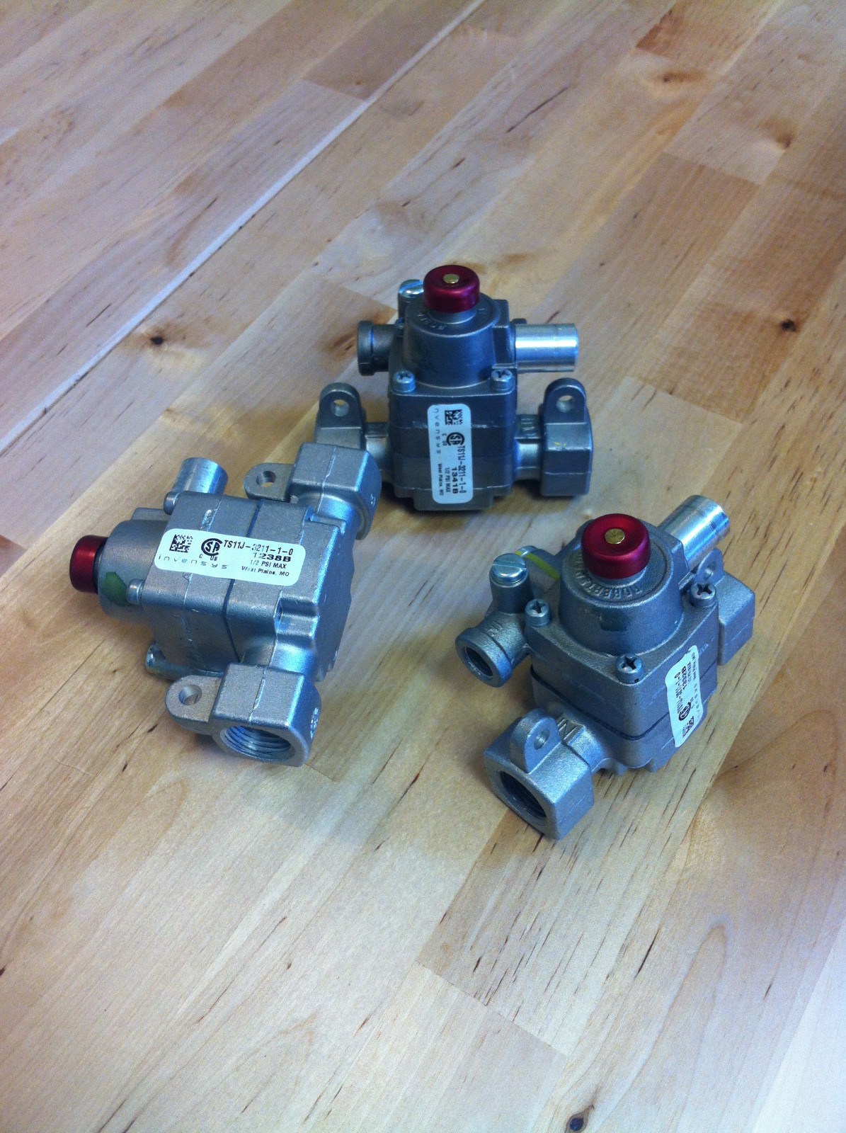 ROBERTSHAW VALVE, SAFETY 7/16TUBE TS11J-3211-1-0 same day shipping