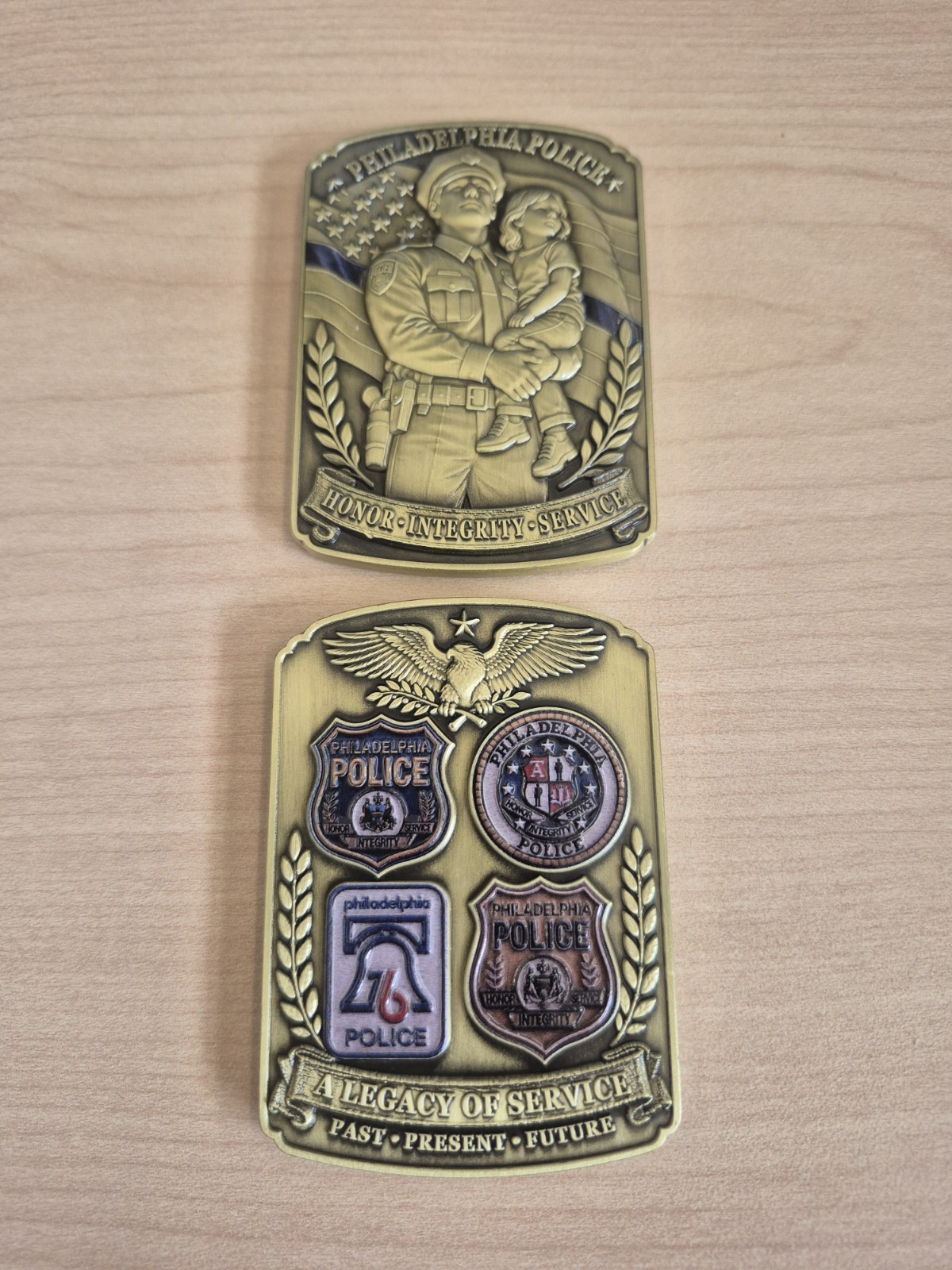 PHILADELPHIA POLICE DEPARTMENT 4 PATCH  CHALLENGE COIN 4oz 3" x 2 1/8