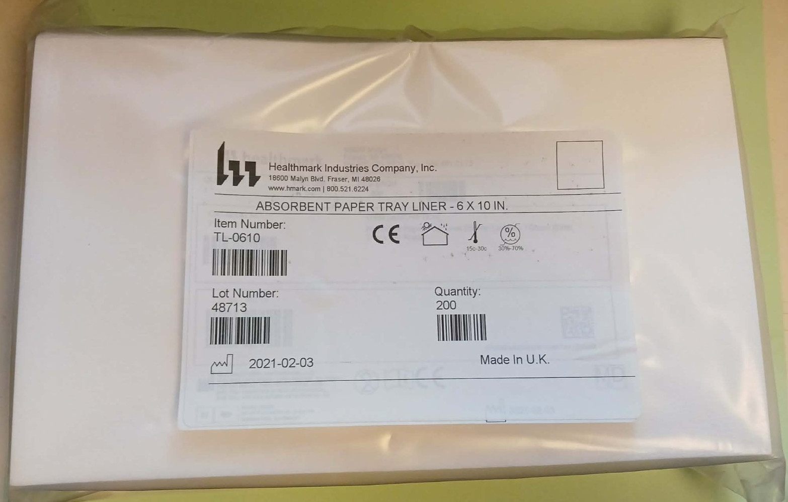 200 Pack, Healthmark  Paper Tray Liner 6" x 10" Absorbent, Medical Grade or Pet