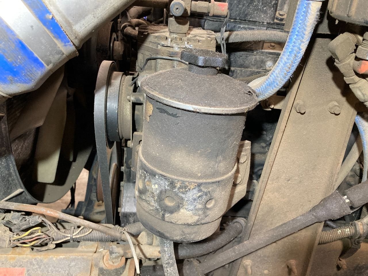International 9200 Power Steering Reservoir - Used