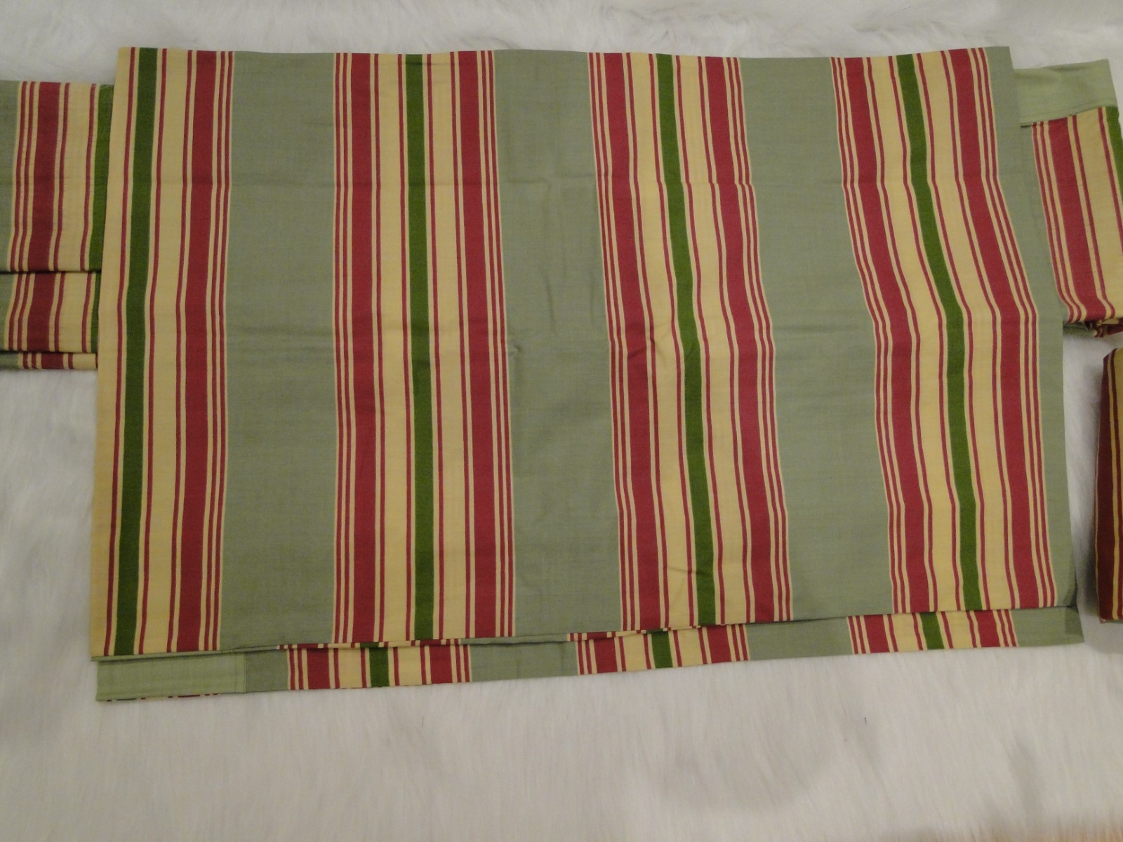 Last Sale!!! Double Bed Size Patridge Bed Sheet