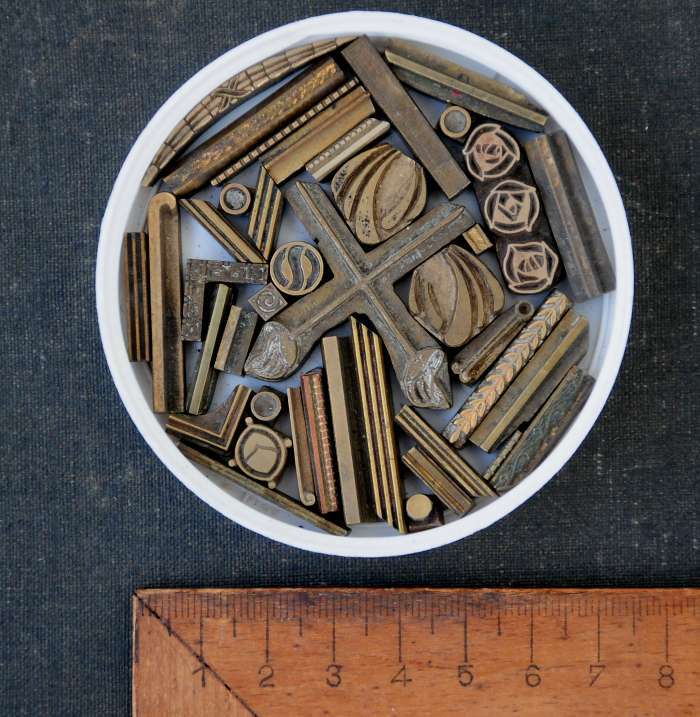 Lot of brass ornaments lines bookbinding gilding bookbinder leather Art Nouveau