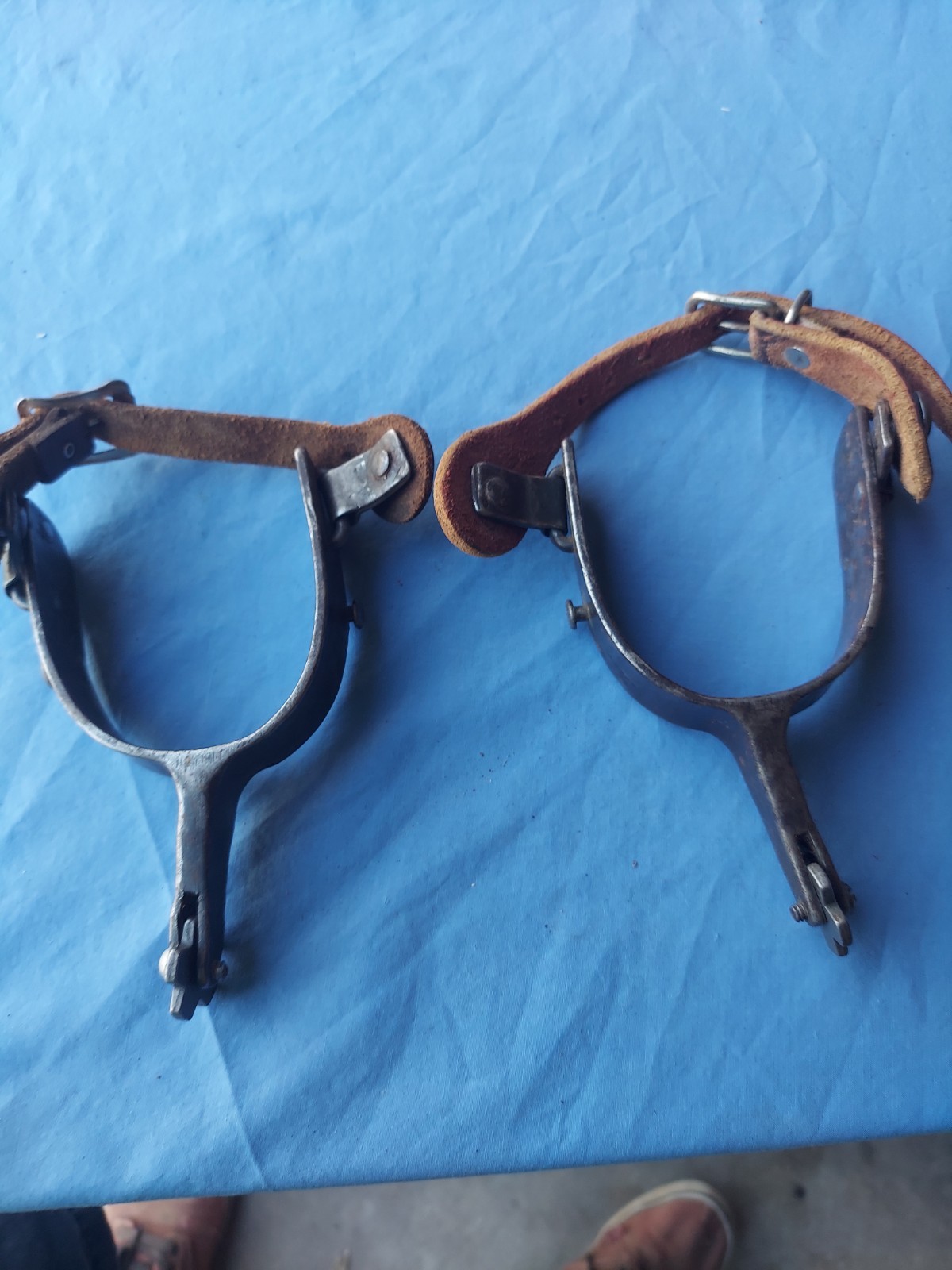 Bob Blackwood Angled Spurs Dual Fixed Or Hinged Strap w/Leather Buckled Straps