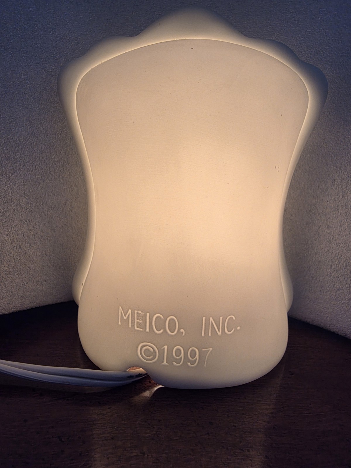 Meico. INC night Light Flower Design