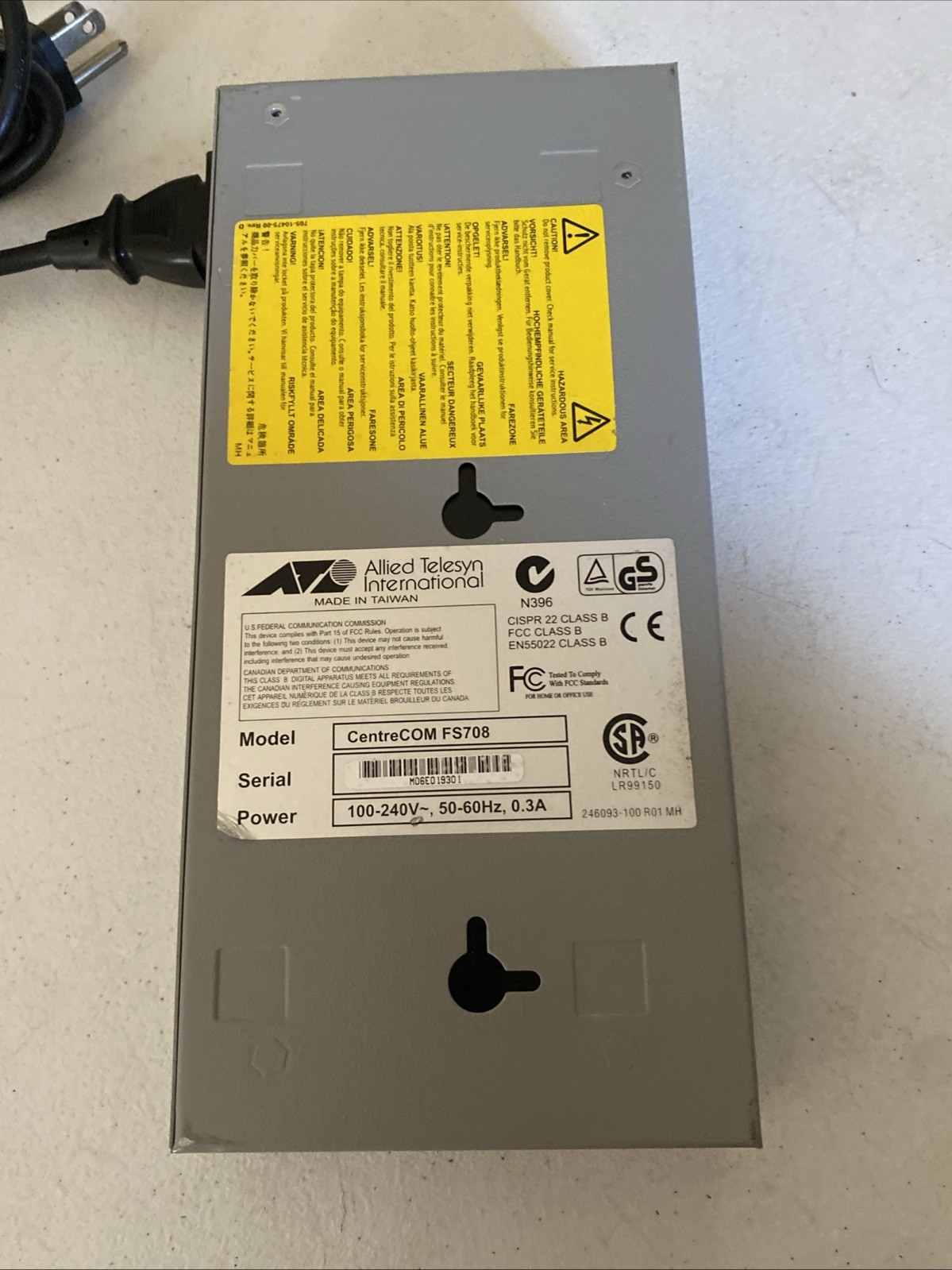 Allied Telesyn International CentreCOM FS708 Ethernet Switch