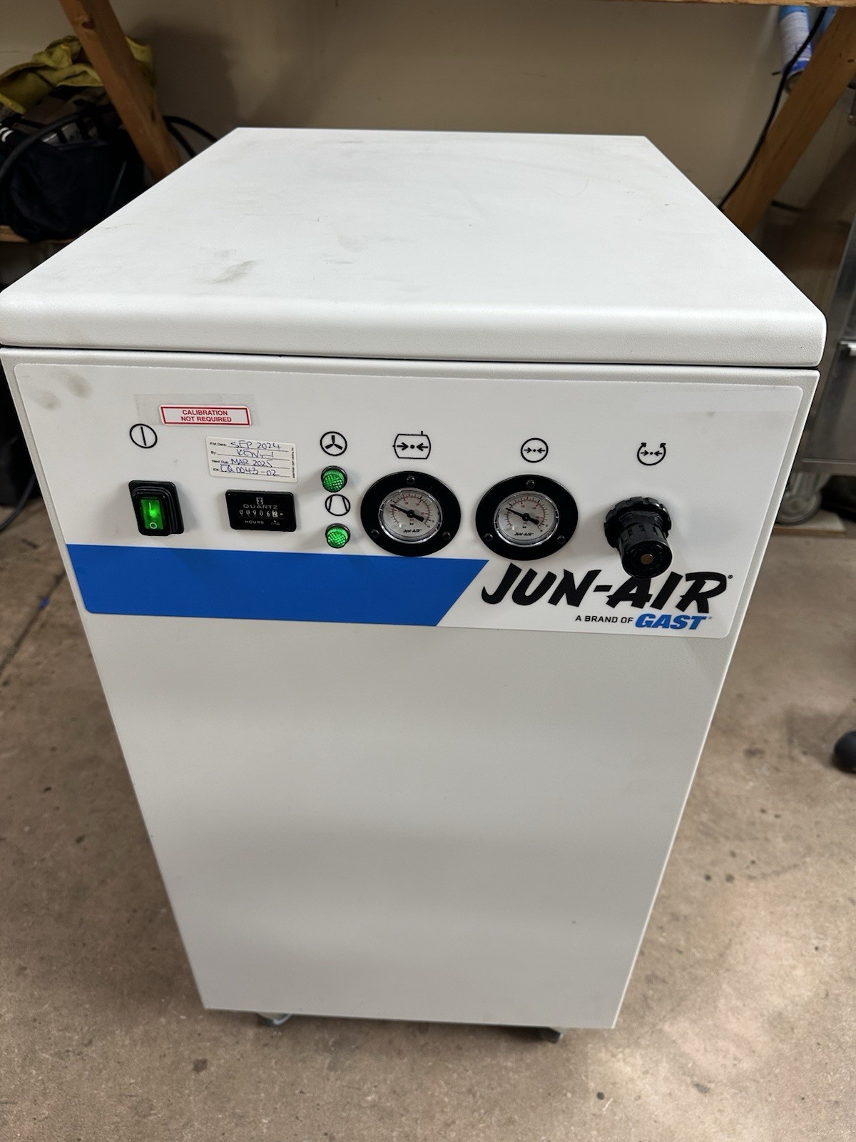 June-Air OF302-25MQ - Dental Air Compressor