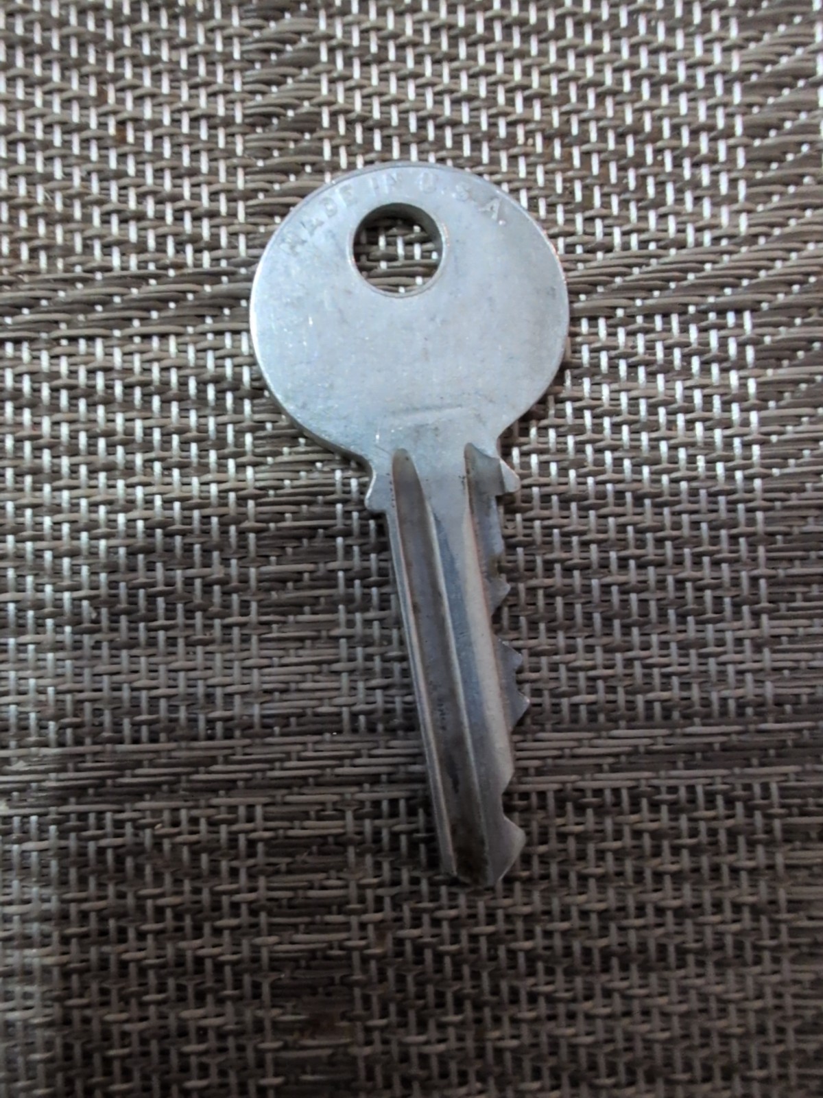 Yale Key 51A949
