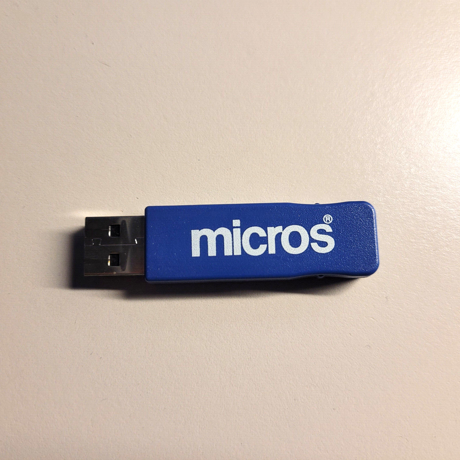 MICROS E7 SOFTWARE LICENSE  KEY 100074-279 = USB DONGLE