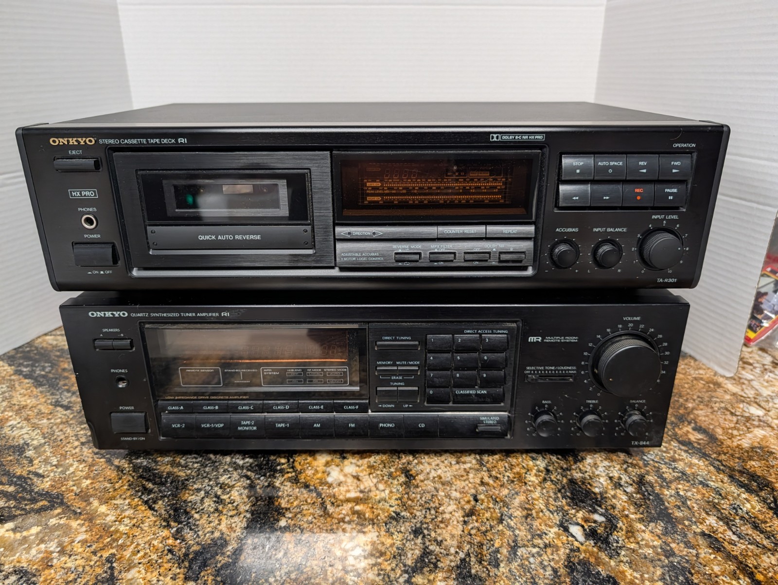 Onkyo Quartz Synthesized Tuner Amplifer TX-844 No Remote & TA-R301