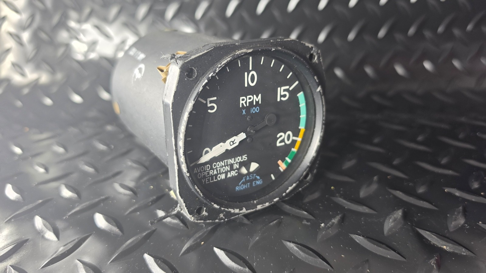 Tach Indicator P/N C668016-0106 (MFG PN 512-06) SN 6071