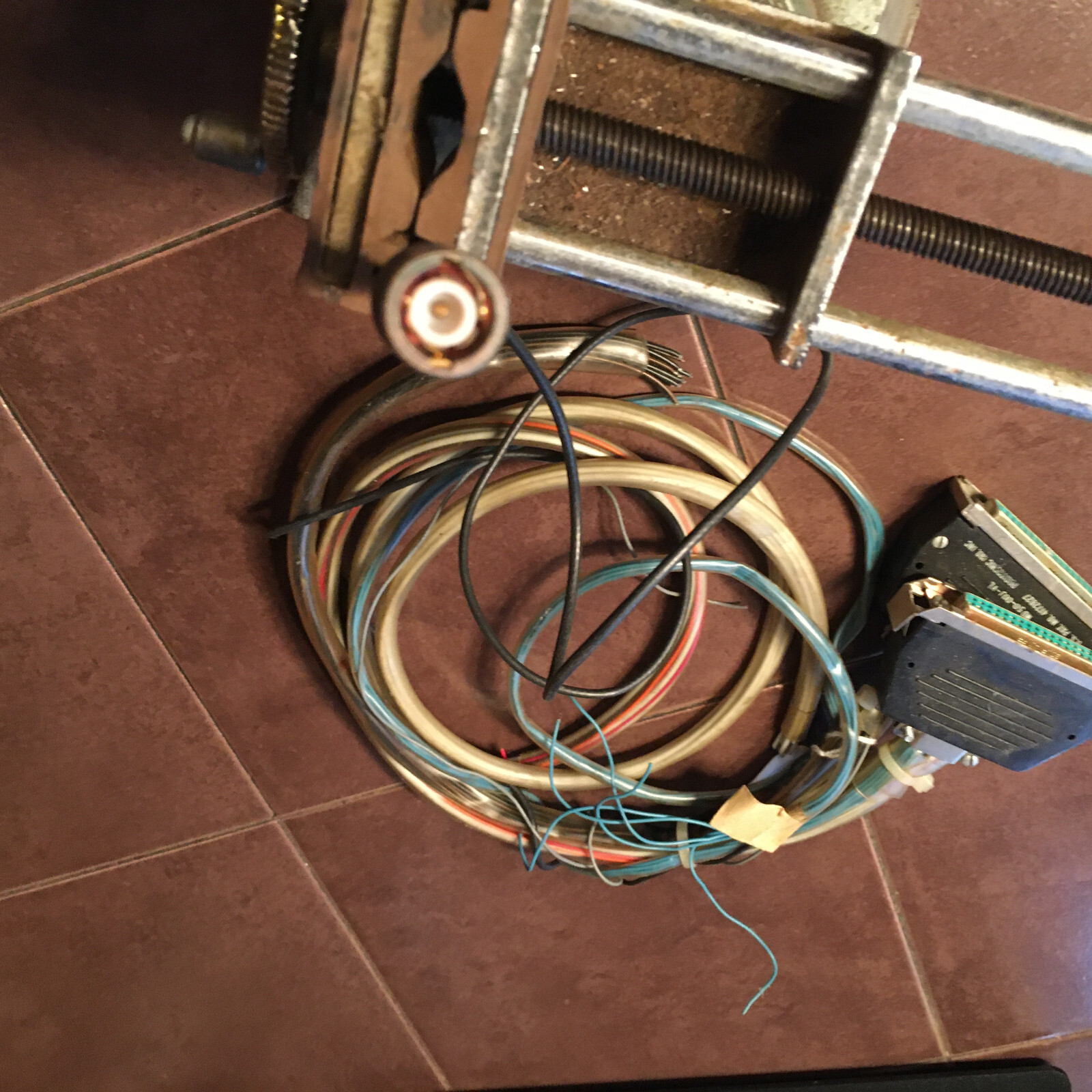 King KNR-634 connectors with wires