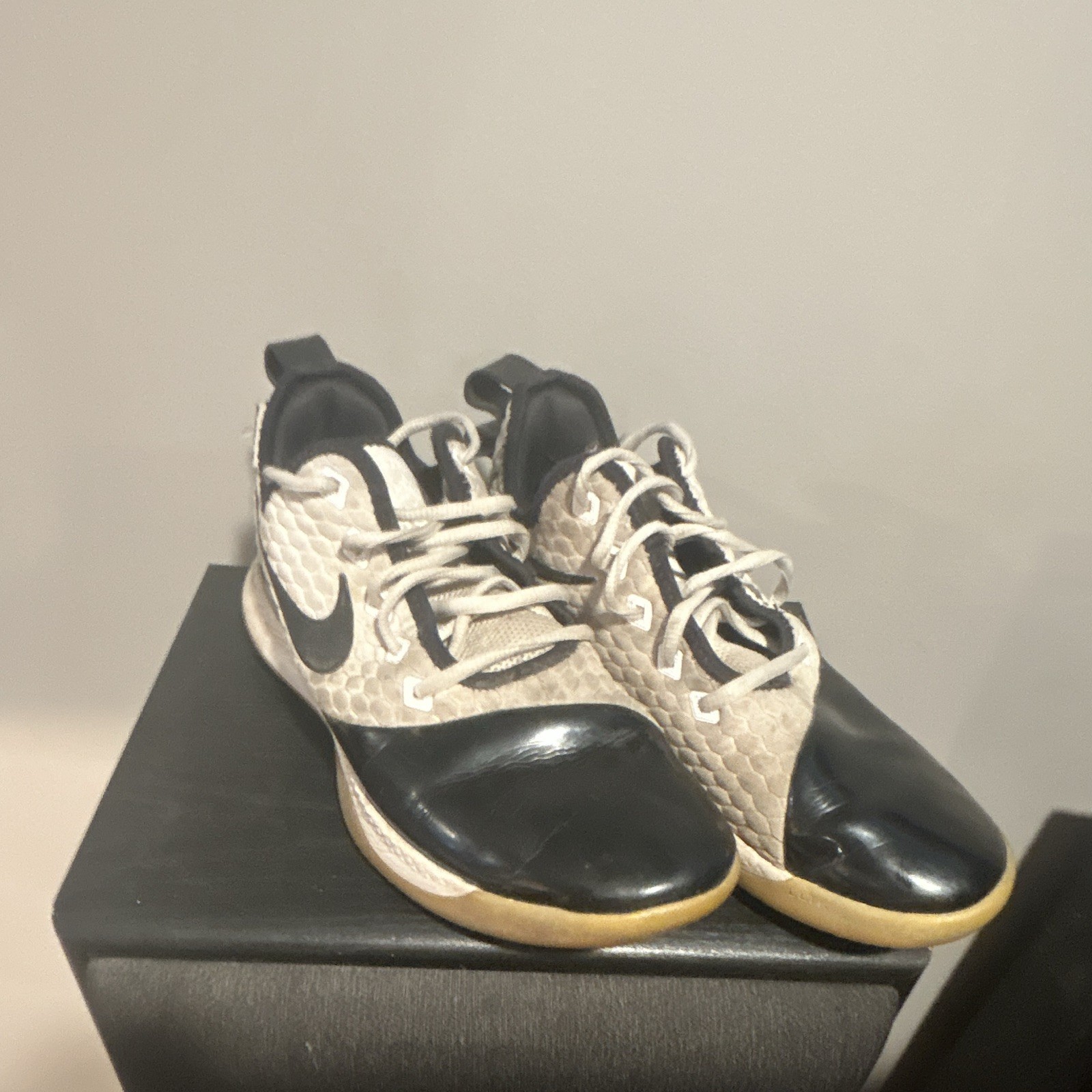 Nike LeBron Witness 3 Men’s Basketball Shoe