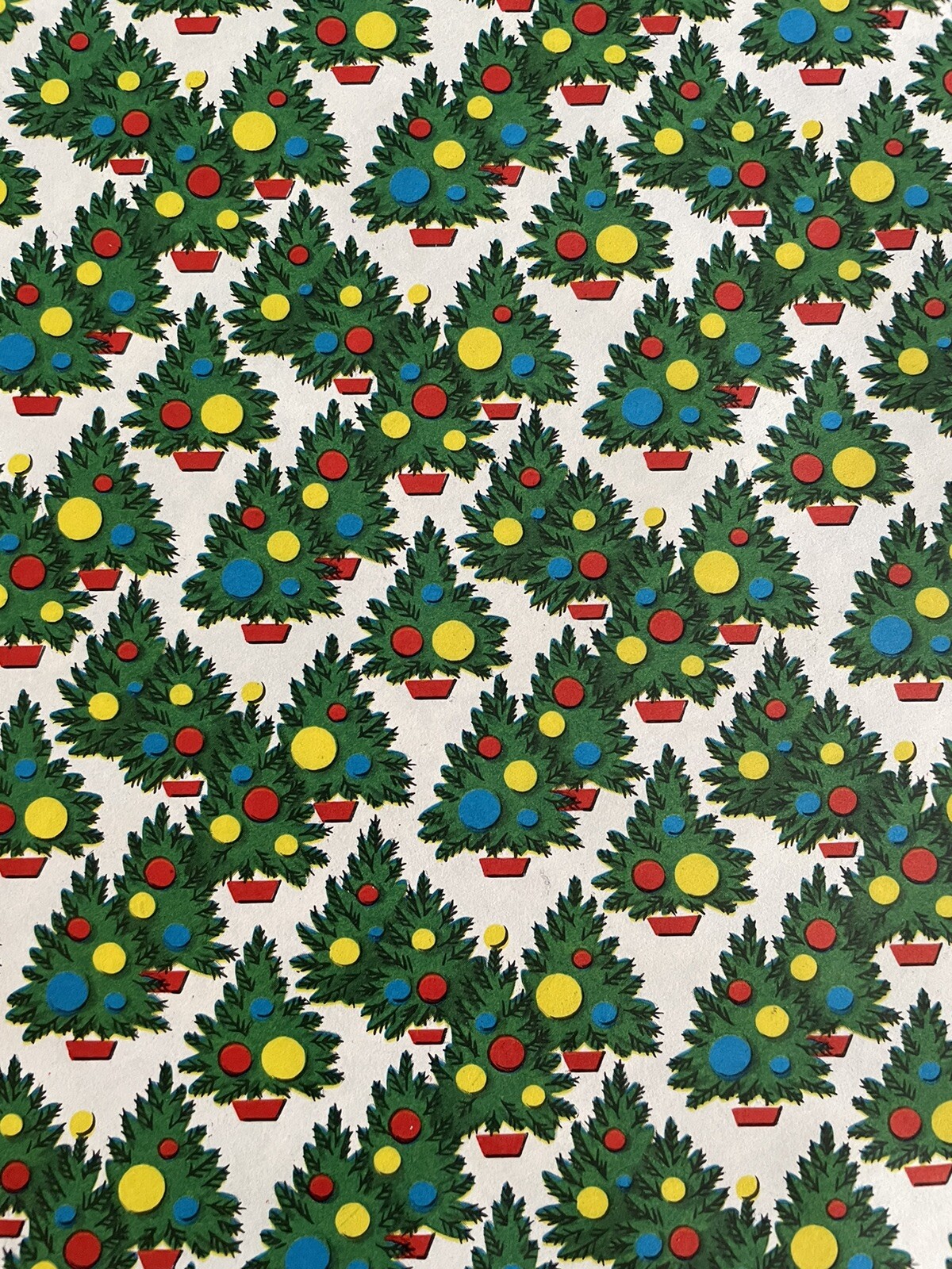 VTG CHRISTMAS WRAPPING PAPER GIFT WRAP DECORATED TREES 1950 NOS 19" X 26"