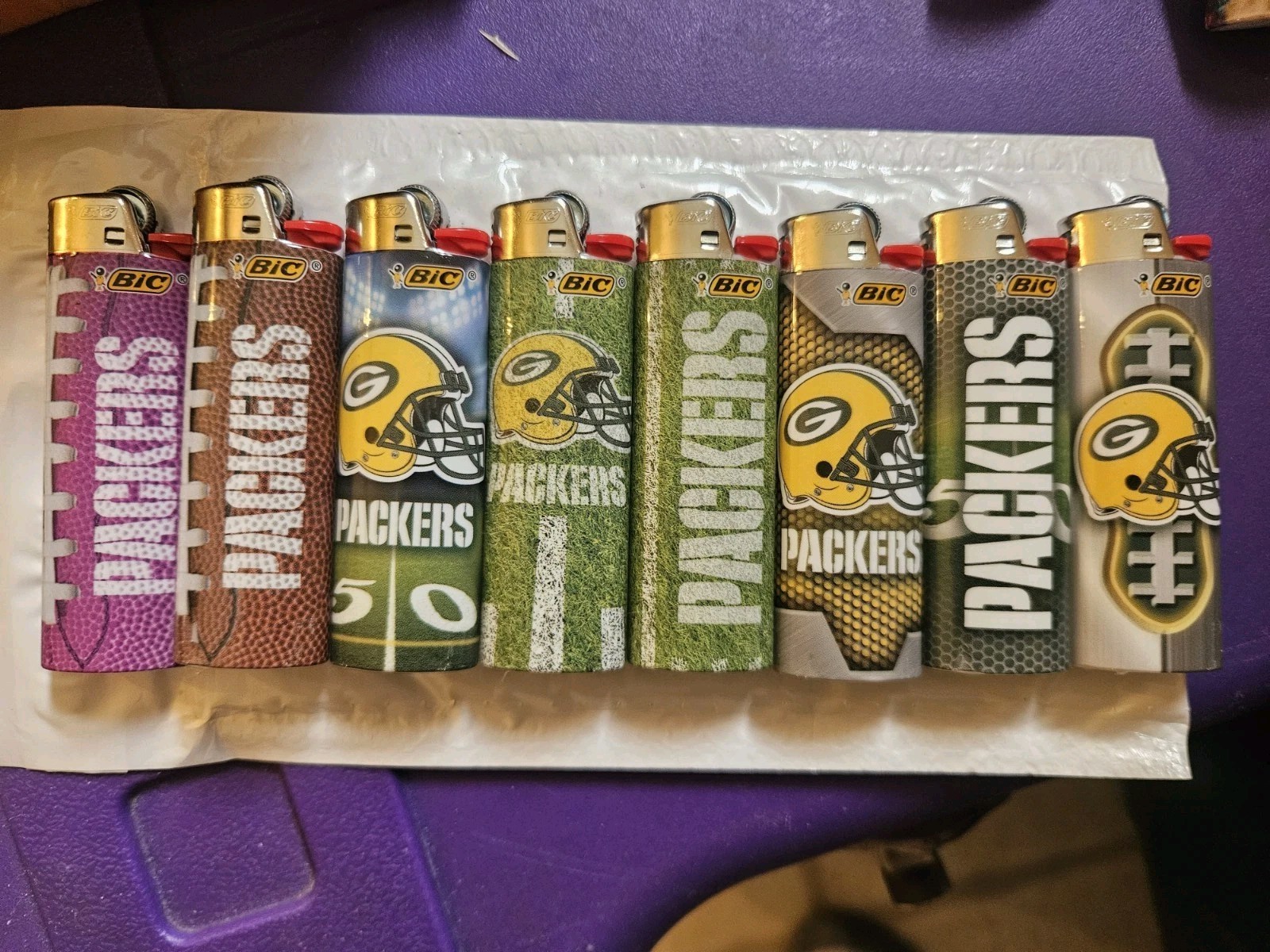 8 BIC Green Bay Packers Collectible Disposable Lighters Set NFL Football