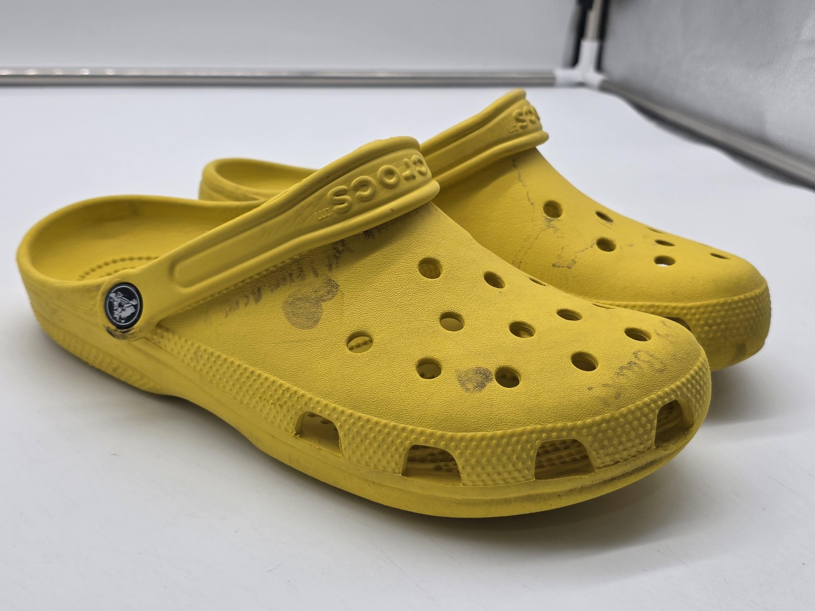 Crocs Classic Clog Shoes Womens Size 9 Yellow Slip On Comfort Casual Damaged