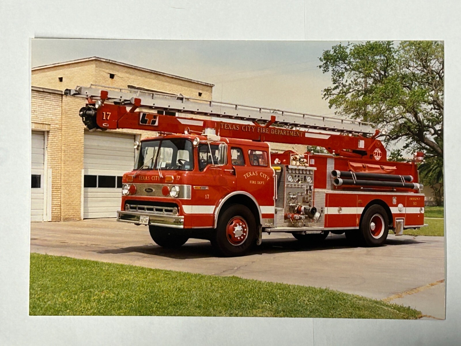Texas City TX Ford C Pierce LTI 55' Aerial Fire Apparatus Photo A58