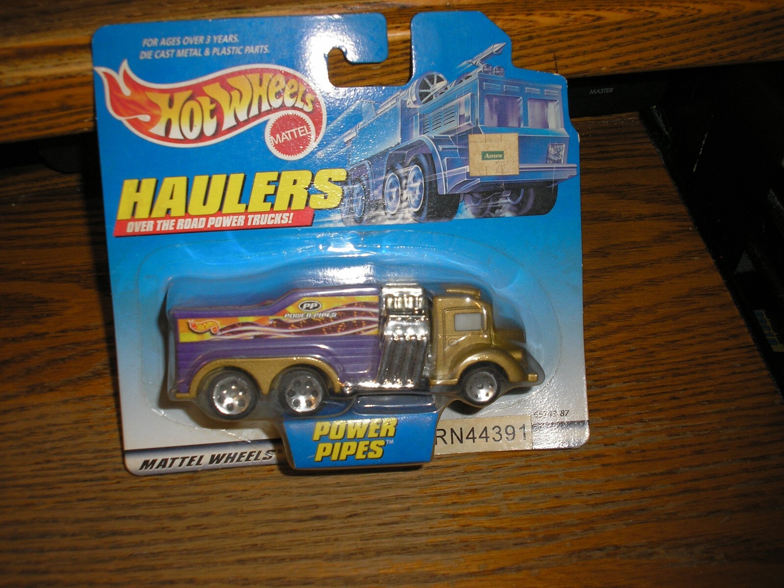Hot Wheels Over the Road Power Trucks Haulers Power Pipes Free SHIP