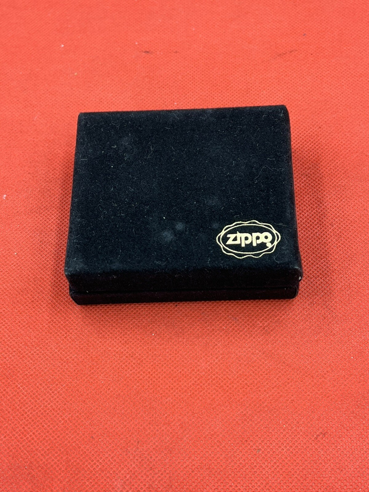 ZIPPO POCKET KNIFE POCKET KNIFE Advertisement