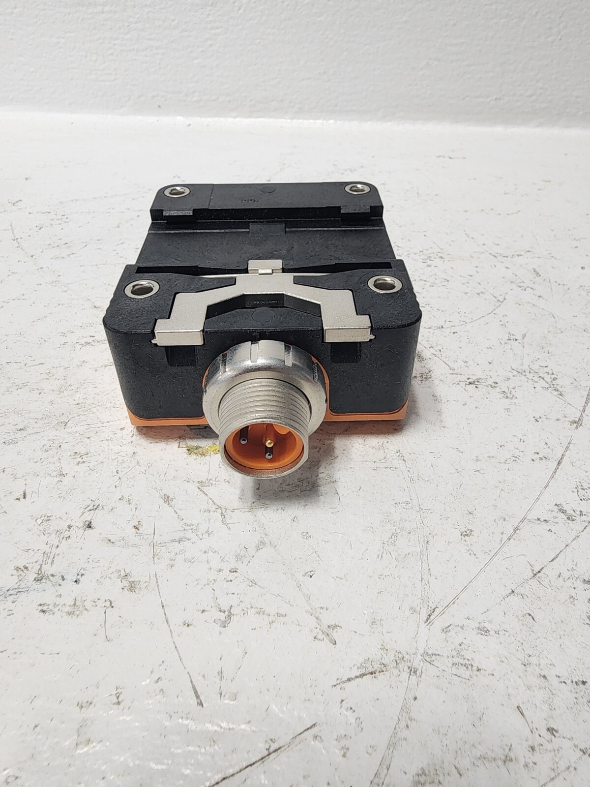 EFECTOR ID0038 NEW PROXIMITY SWITCH ID0038