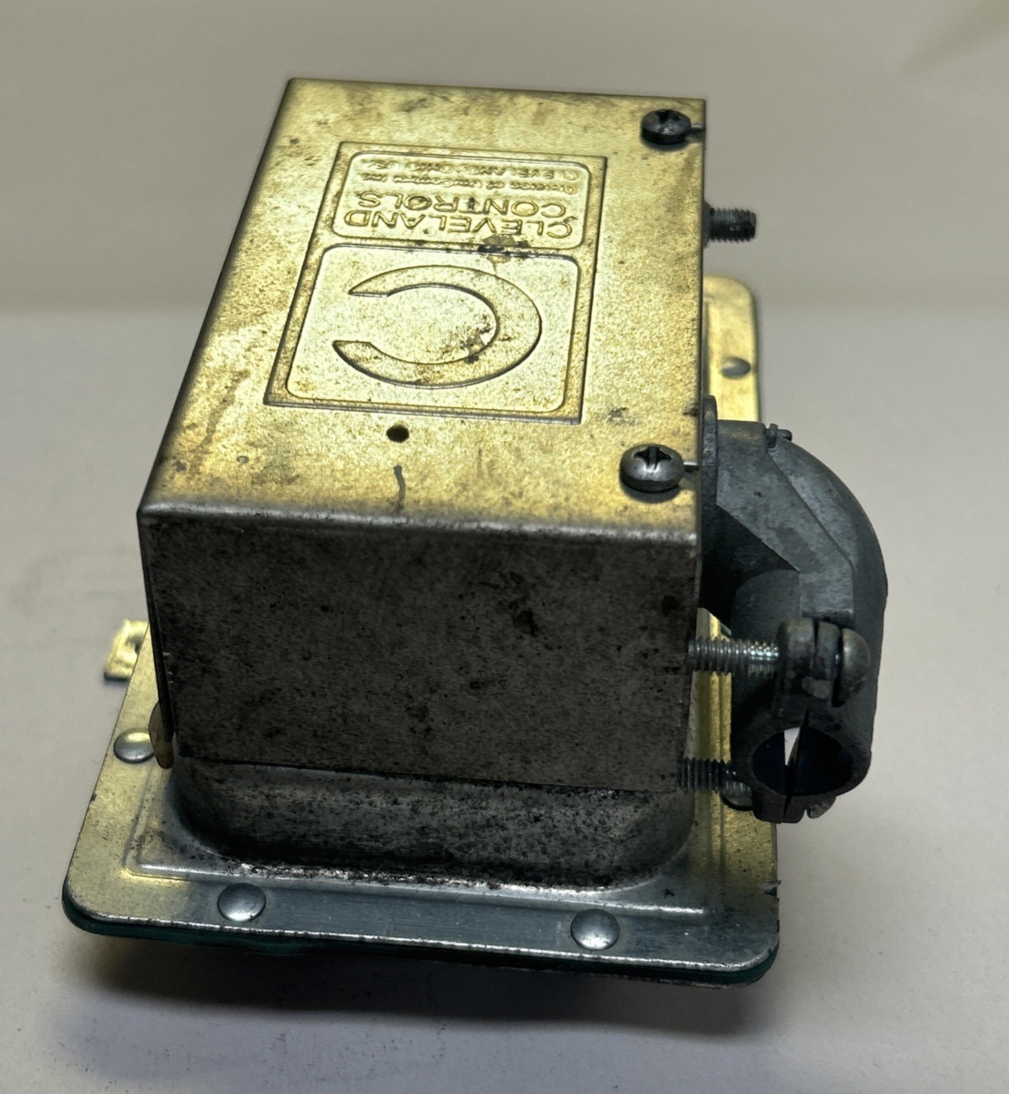 CLEVELAND CONTROLS,AFS-222,AIR PRESSURE SENSING SWITCH