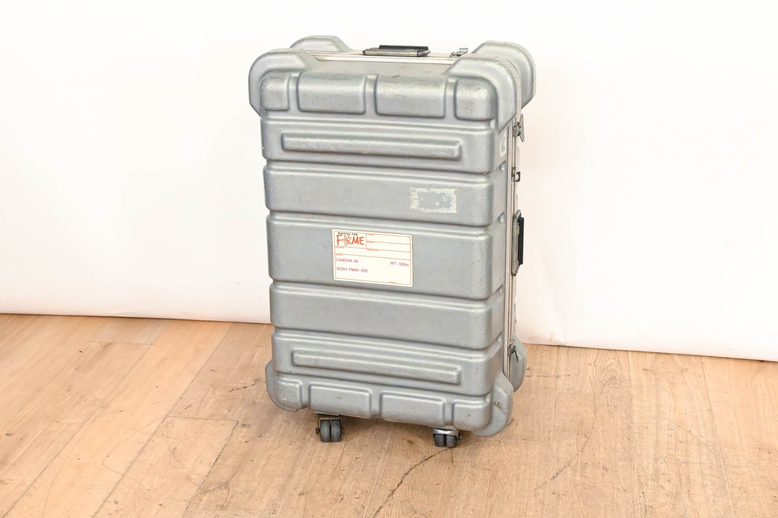 Thermodyne Shok-Stop SHAN-B700 Heavy Duty Rolling ATA Case CG01TPB