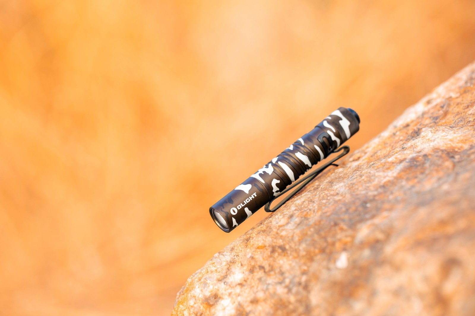Olight I3T EOS Shadow Dune 180 Lumens Slim Tail Switch Flashlight, Include 1 AAA