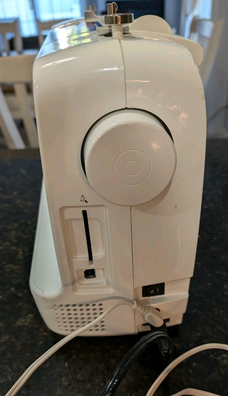 Brother # LB-6800 Project Runway Computerized Sewing / Embroidery Machine