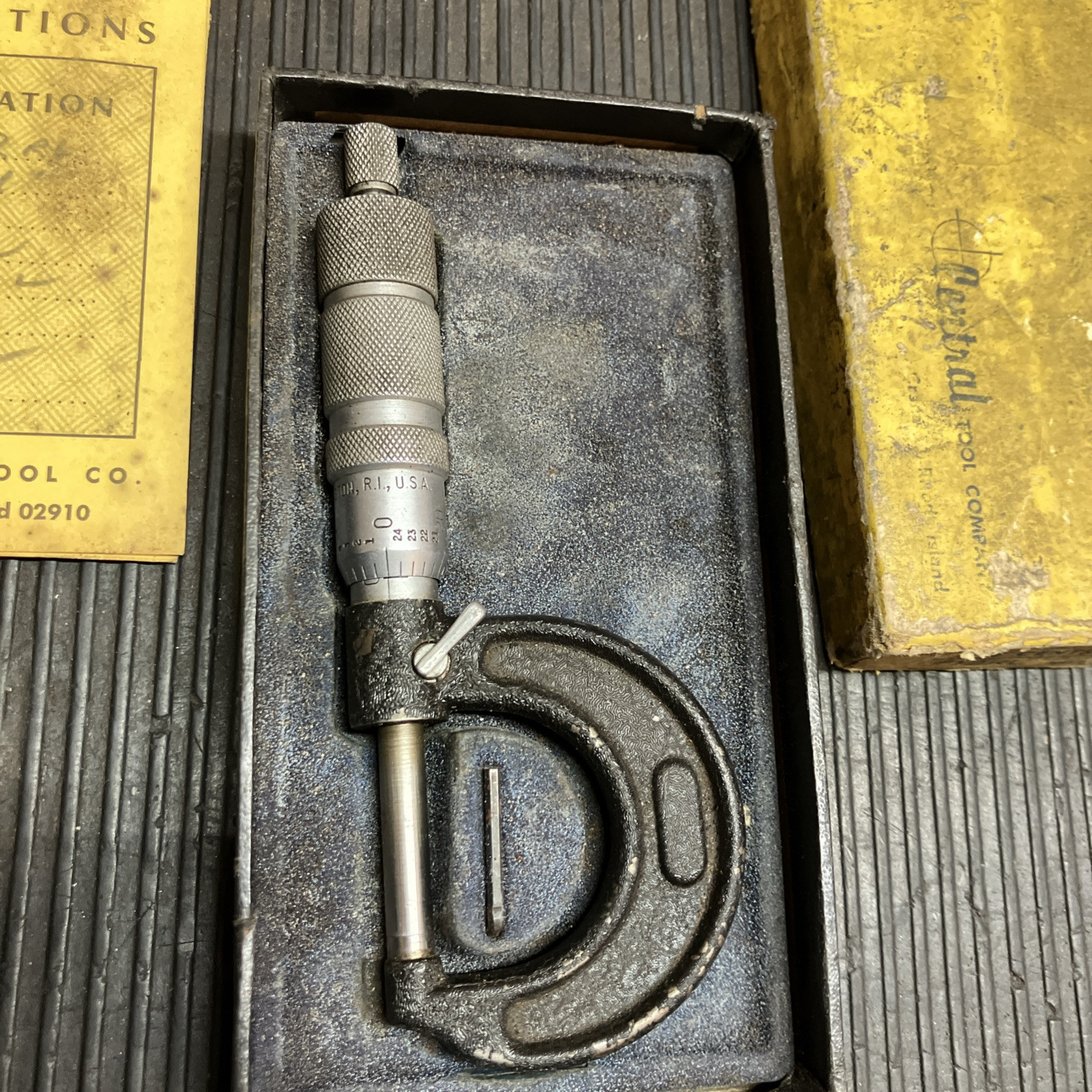 Central Tool Used model 12RL 0-1” Micrometer In Original Box
