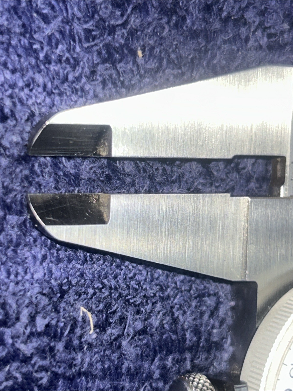 Mitutoyo No. 505-626 6” Dial Caliper Tool With Case Excellent