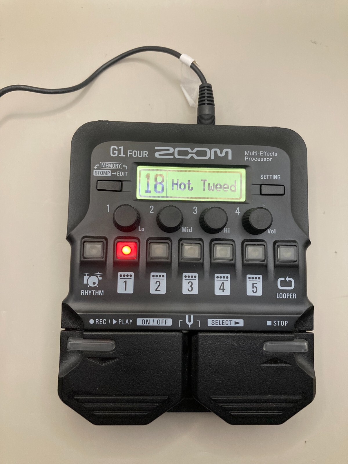 ZOOM G1 FOUR Multi-Effects Processor Guitar Effect Pedal w/Box Tested Working