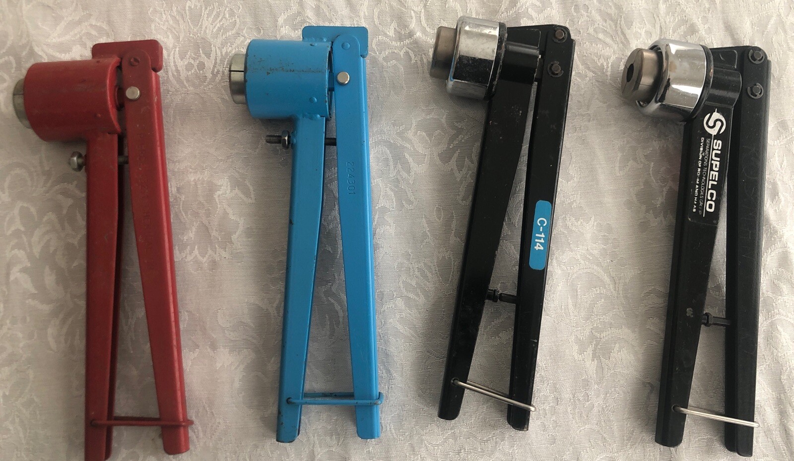 Wheaton, HP, Agilent, Supelco Cap Crimper crimpers vial sealer 11 mm - Used