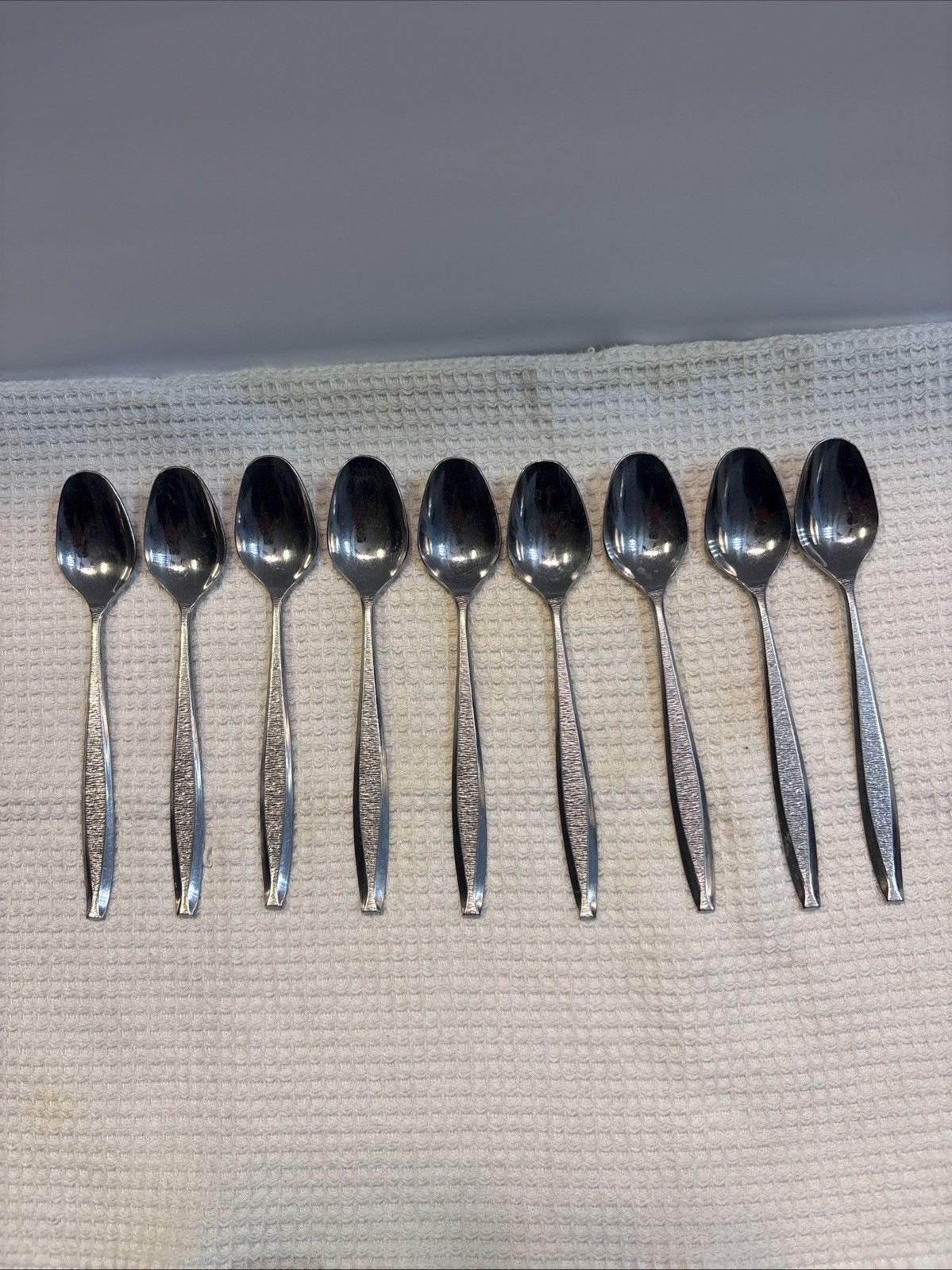 Set Of 9 teaspoons Hull AAA Stainless Florence Pattern ￼
