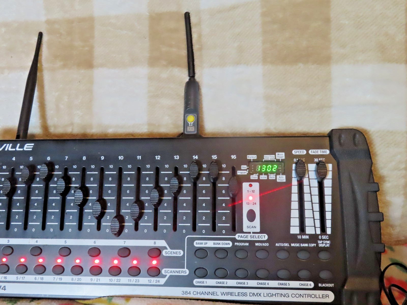 Rockville ROCKFORCE W4 384 Channel Wireless DMX Lighting Controller, READ!!!
