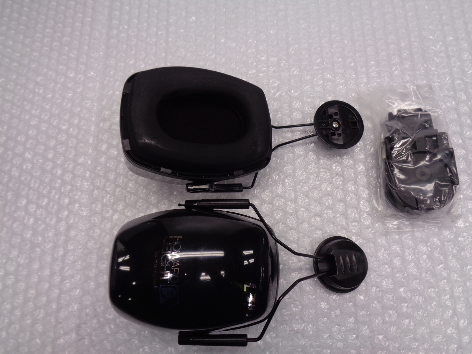 HOWARD LEIGHT 1011993 EAR MUFFS NSMP