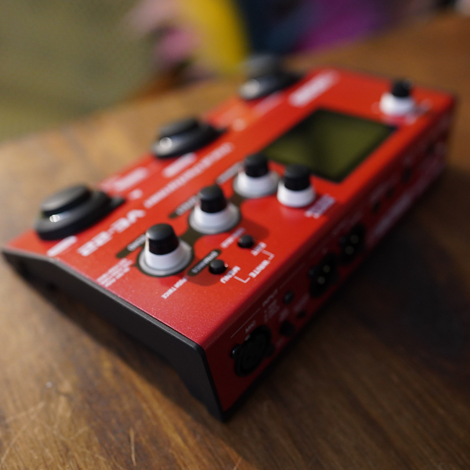Boss VE-22 Vocal Effects and Looper Pedal Guitar