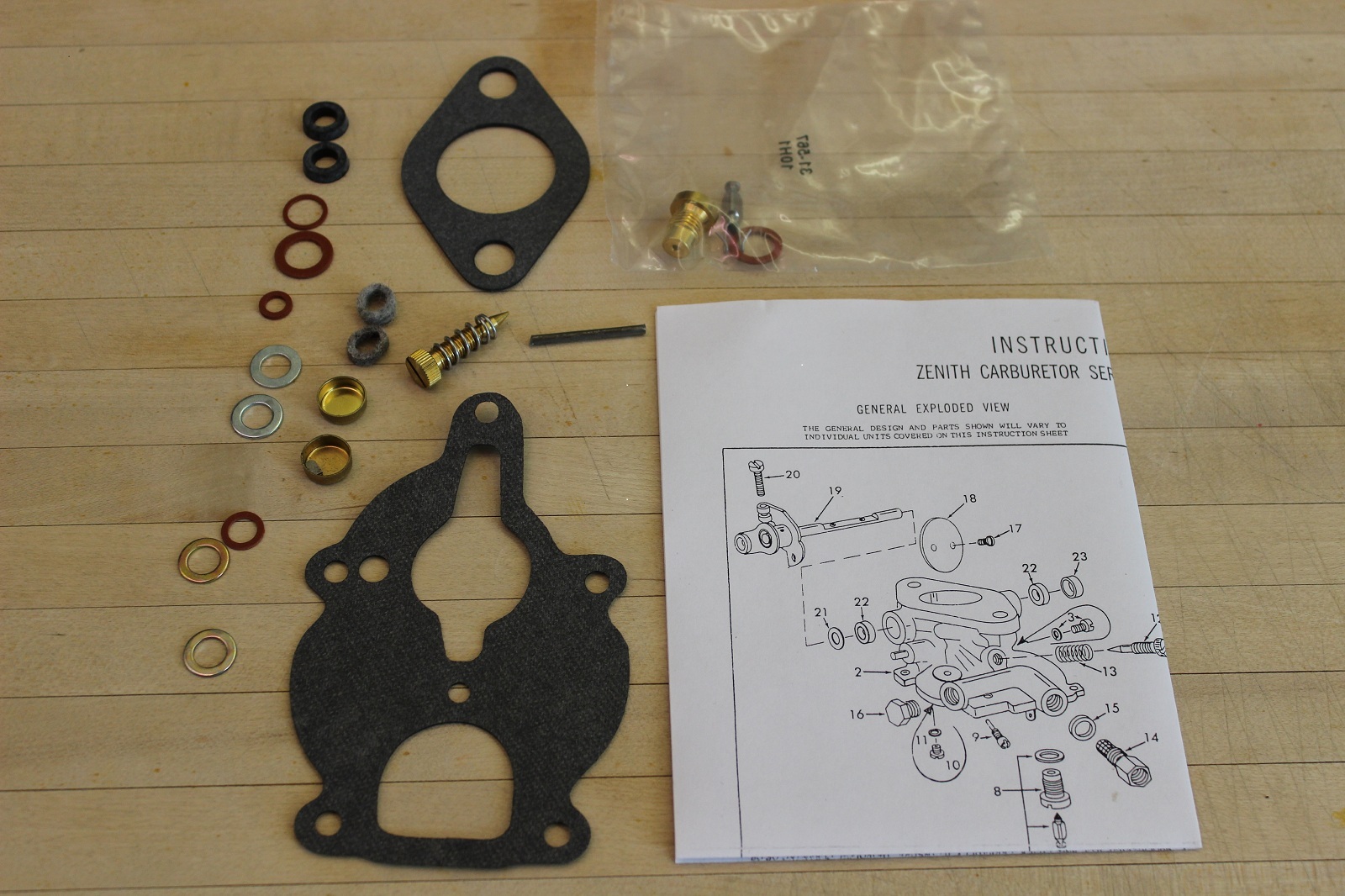 Ecomony Carburetor Kit FOR CASE 300 W/Zenith Carburetor Includes Gaskets, Needle
